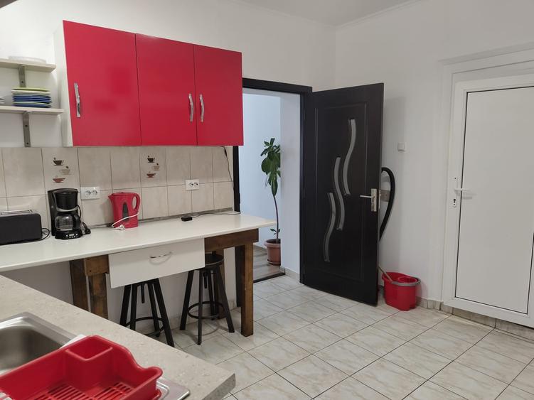 Apartament cu 3 camere decomandat în Ultracentral