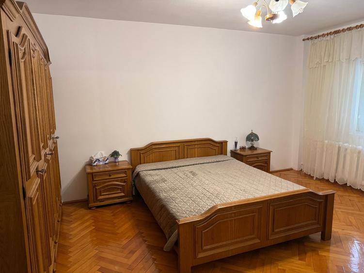 Garsonieră decomandată, mobilată în Vitan