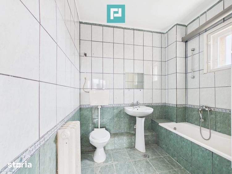 Casă decomandat cu Teren 1559 Mp în Sânmartin