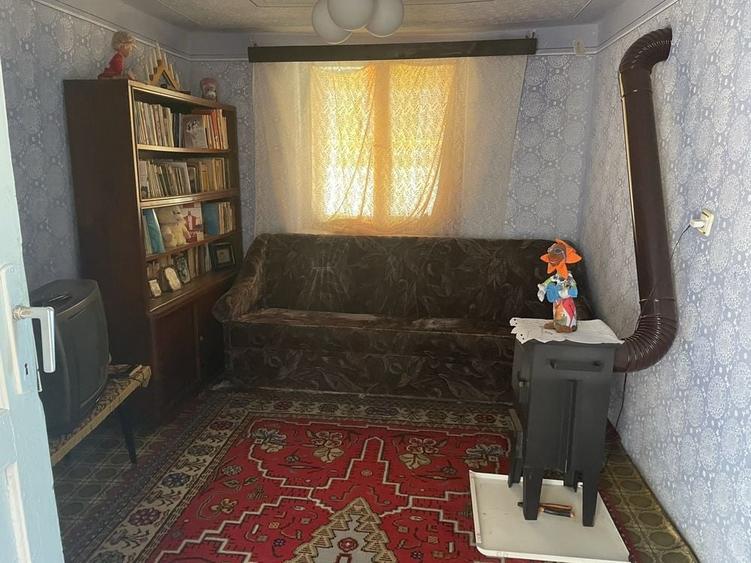 Casă cu 4 camere în Sânmihaiu Român