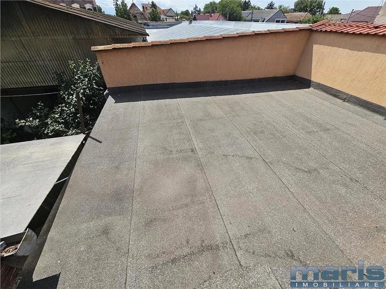Casă cu 4 camere cu Teren 130 Mp în Central