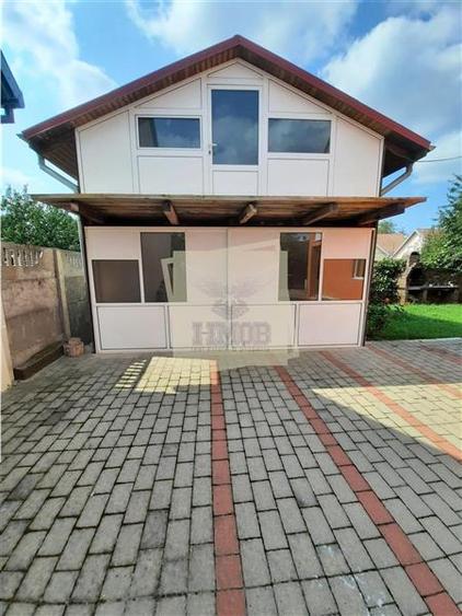 Casă individuală cu 4 camere cu Garaj în Gușterița
