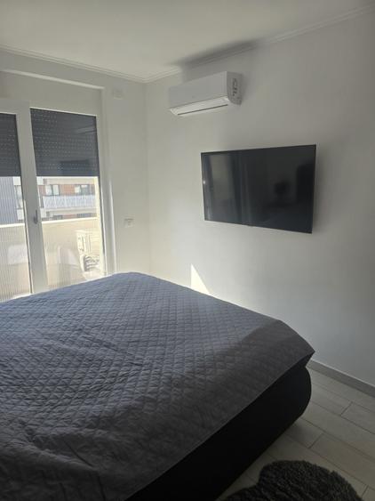 Apartament cu 3 camere decomandat în Lotus