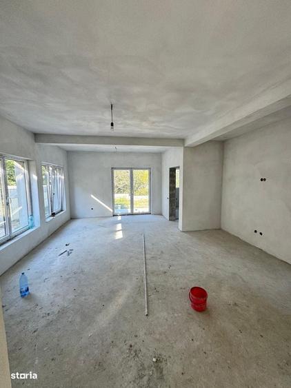 Casă cu 4 camere cu Teren 200 Mp în Central