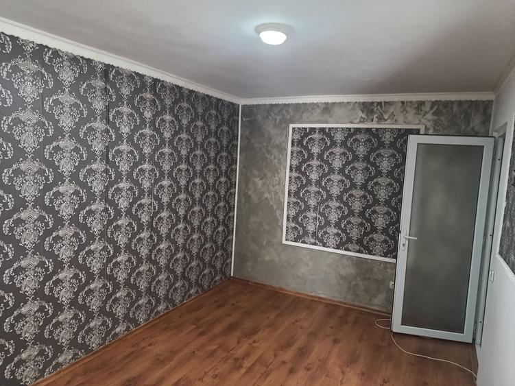 Garsonieră în Sârbi