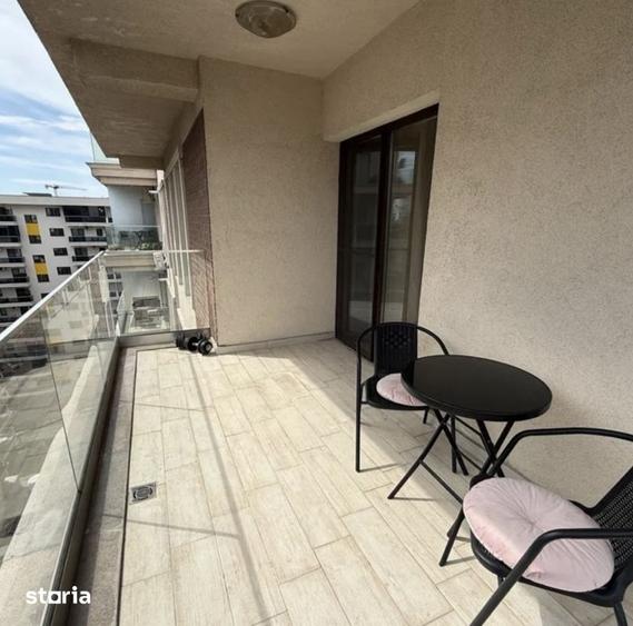 Apartament cu 4 camere în Drumul Taberei
