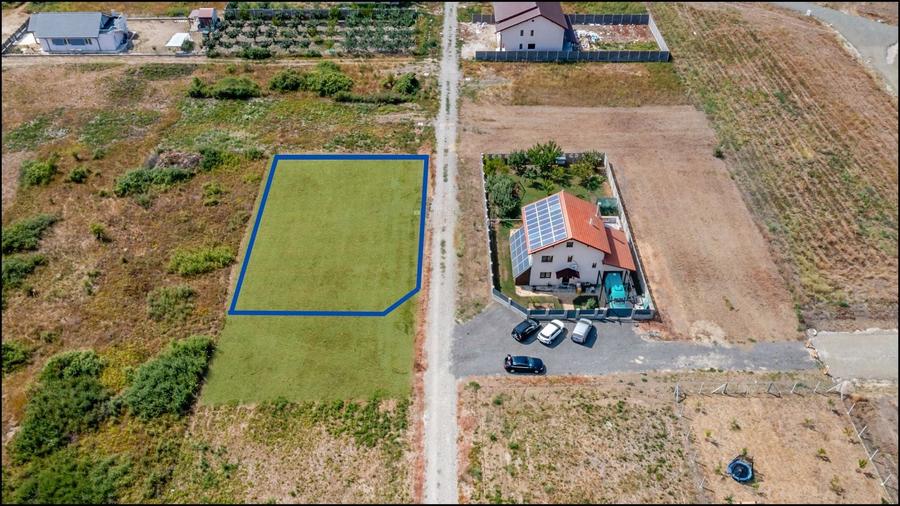 Teren Construcții intravilan de 855 mp, în Moșnița Nouă