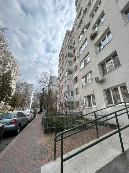 1 Decembrie Aleea Prevederii 3 Camere 62 Mp Bloc 1976 Reabilitat 5 Min Metrou - 13