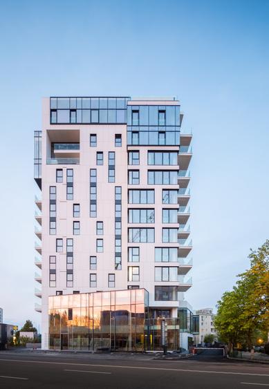 Spatiu comercial de vanzare // ONE Herastrau Towers - 1