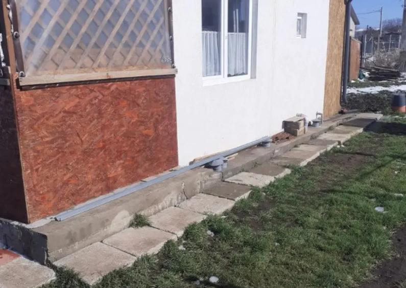 Techirghiol , teren intravilan cu o casuta de vacanta - 6