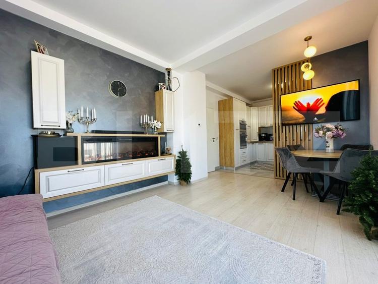 Penthouse LUX pe un singur nivel, cu 3 camere, 79 mp, decomandat, zona Tractorul - 1