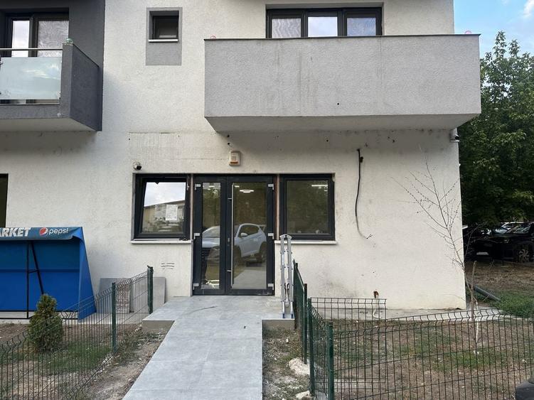 Spatiu comercial rovine bloc nou! - 4