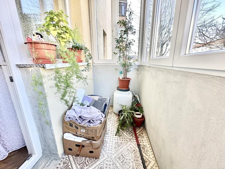 Apartament cu 3 camere semidecomandat mobilat - zona Girocului - 17