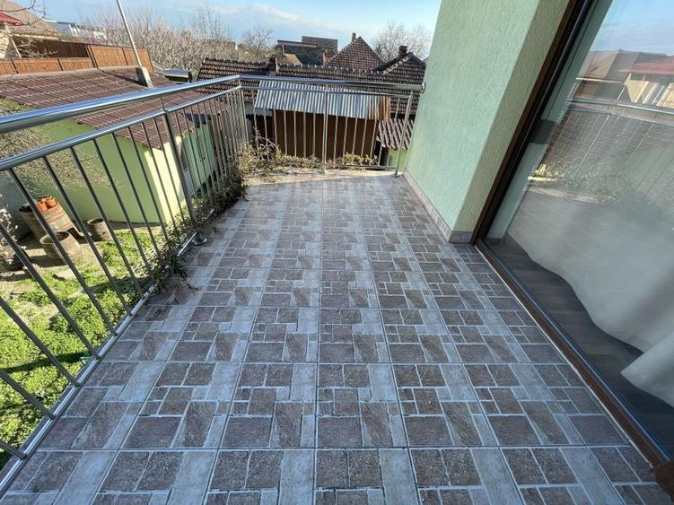 Casa spațioasă  P+1E,526 mp teren-strada liniștită. - 1