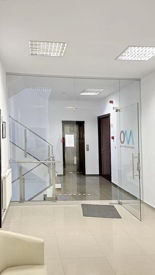 Central - Suprafata Generoasa - 32