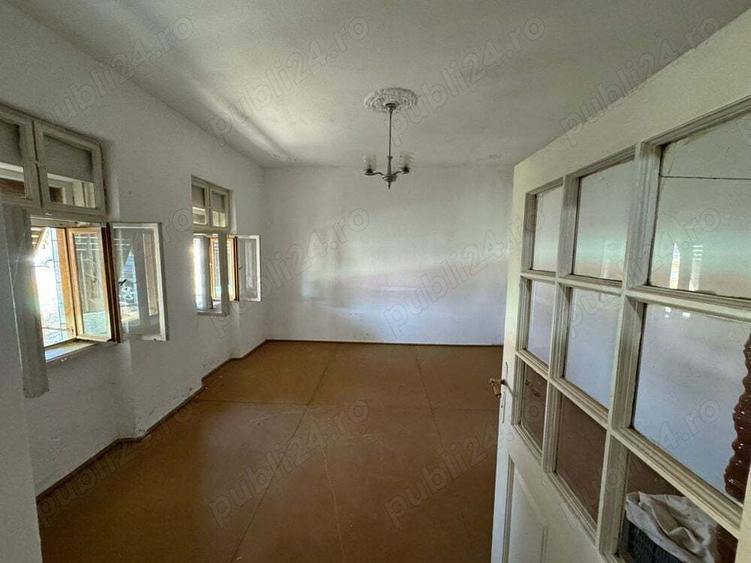 Casa de vanzare in orasul Deta - 4