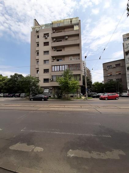 Apartament de 2 camere- salon de infrumusetare-zona Armeneasca-Strada Arcului - 2