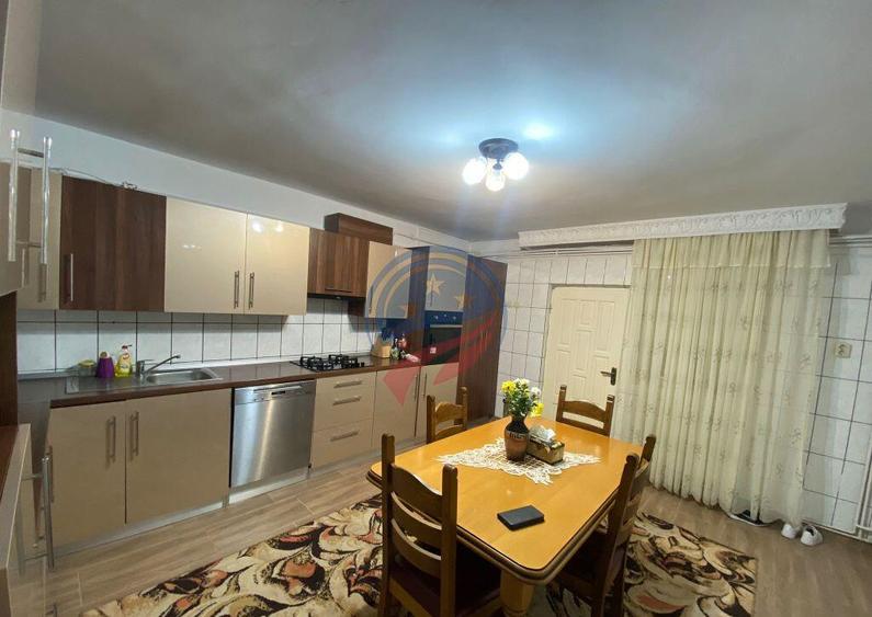 VILA GENEROASA CU TEREN 720 METRI IN APROPIEREA ELECTROPU... - 13