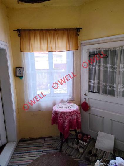 Casă din lemn de vânzare în Lunga, la drumul principal! - 6