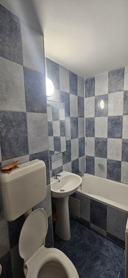 Titan ...policlinica titan in bloc d1 - 6