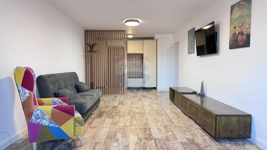 Apartament 3 camere de vanzare Tiglina1 Bloc NOU 2002 - 1