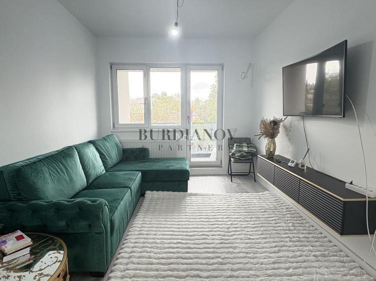 Apartament cu 2 camere de vânzare - Metrou Costin Georgian - Titan