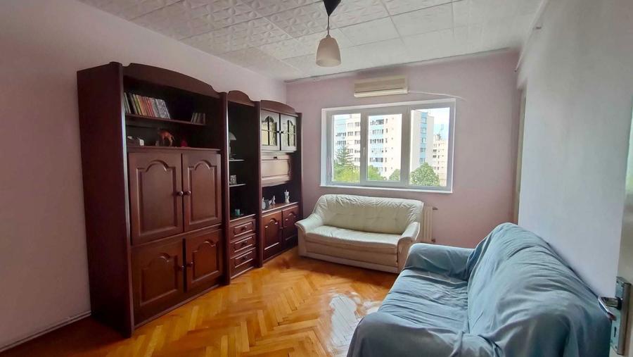 Vand apartament 2 camere, str. Minerului - 3
