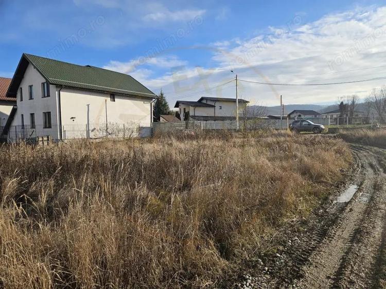 Teren 1.250 mp, toate utilitatile Bascov, Valea Ursului, AG - 1