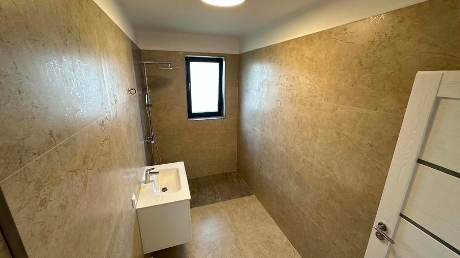 Apartament cu 2 camere decomandat în Baciu