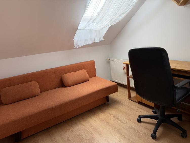 ap 4 camere mansarda spatios cedonia  doua baii - 9