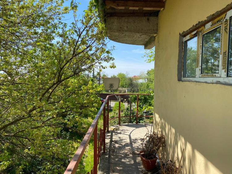 Casa 4 camere de inchiriat sat Tiganesti comuna Munteni - 2