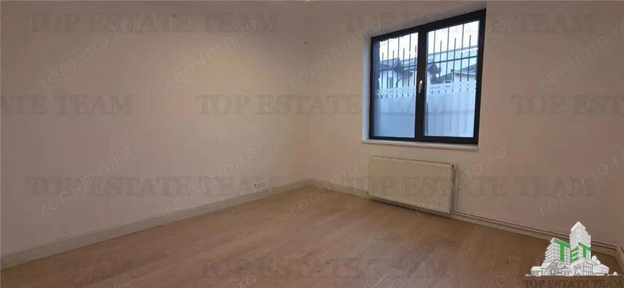 Spatiu Birou si Showroom de vanzare - 17