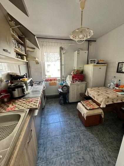 Inel 2 - CEC Bank apartament 3 camere cu centrala pe gaz Inel 2 - CEC Bank apartament 3 camere cu centrala pe gaz