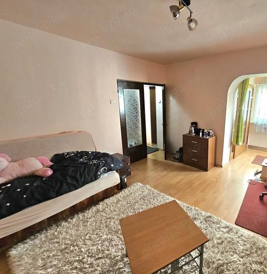 Inchiriez garsoniera, zona centru - 2