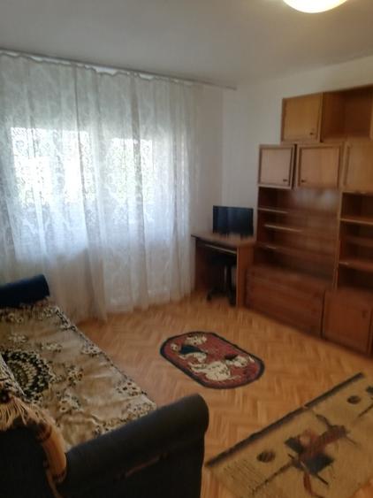 Închiriez apartament 2 camere  - 6