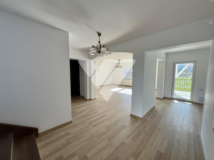 Casa LA CHEIE 4 camere si teren 386 mp de vanzare in Cisnadie Sibiu - 10
