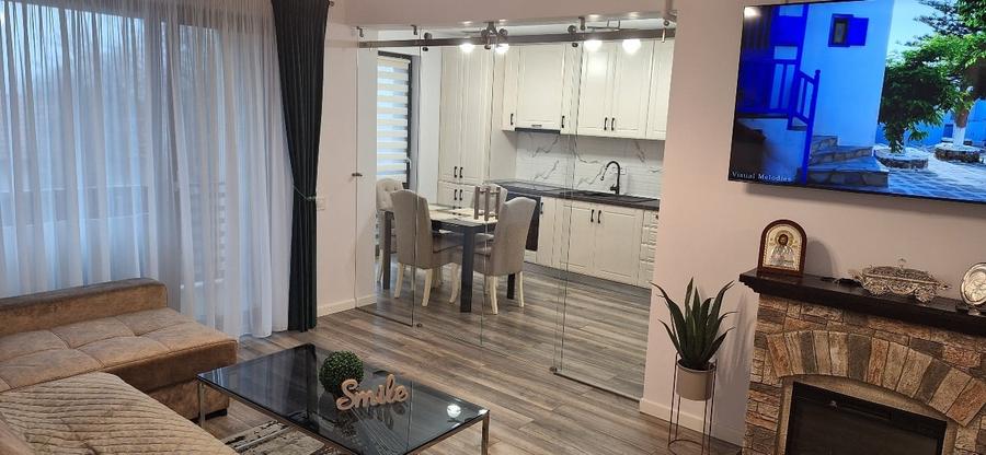 Vanzare apartament  3 camere,vedere către Coloana Infinit, 168000 € - 2