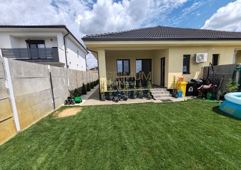 Duplex mobilat utilat - toate utilitatile - bucatarie inchisa