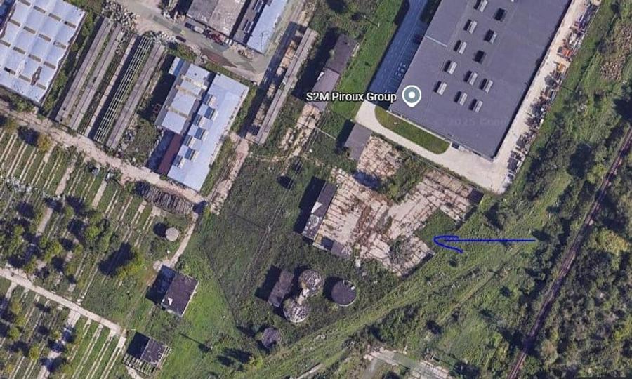 Vand Teren Intravilan cu Constructii Industriale, zona Rostramo - 3