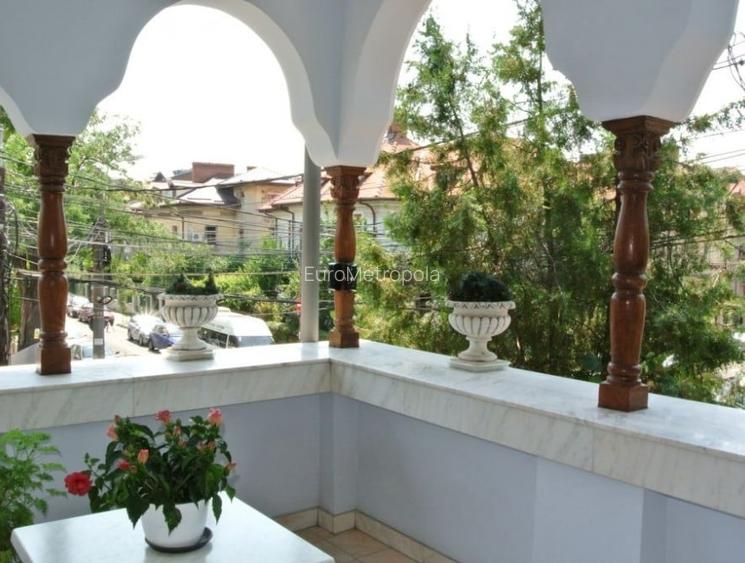 Vila 9 camere Aviatorilor