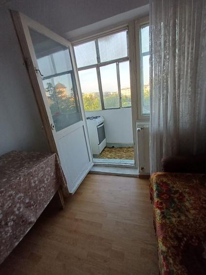 Apartament cu 2 camere decomandat în Exterior Vest