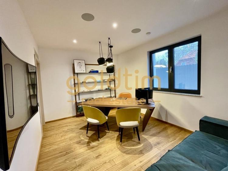 UNICA/ABSOLUT SUPERBA/ VILA INDIVIDUALA/IANCU NICOLAE/CURTE GENEROASA - 54