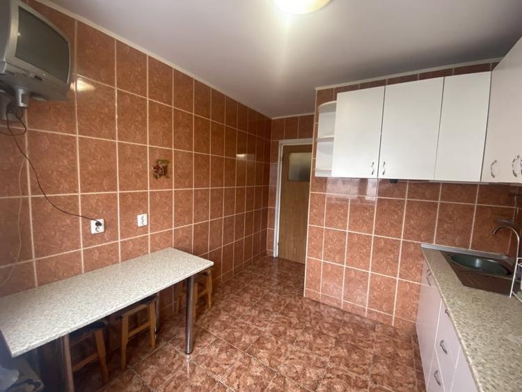 Apartament de 3 camere, decomandat, 80 mp, 2 balcoane, Baba Novac - 9
