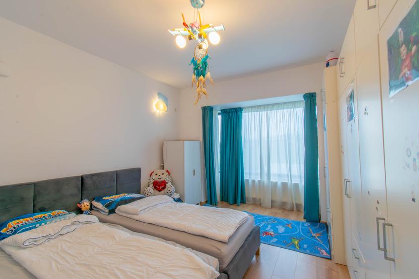 Vilă modernă cu vedere la lac, minicomplex inchis - 19