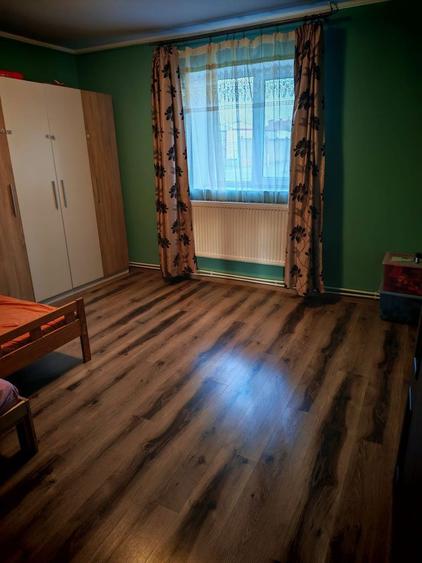 Casa renovata complet, 3 dormitoare, 780 mp teren zona excelenta Pec - 6