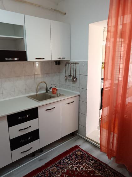 340euro/luna, apartament spatios, 1 camera, Alexandru Piata - 1
