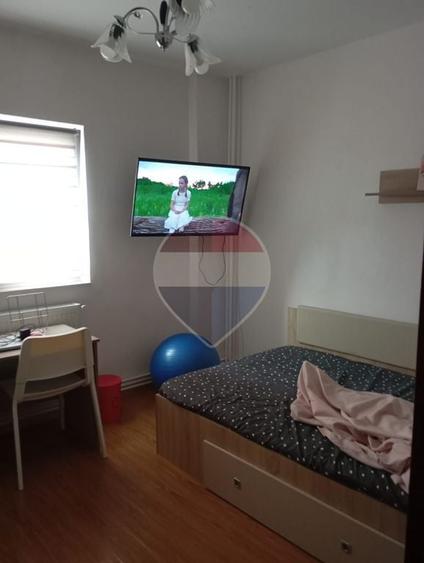 Apartament cu 2 camere decomandat în Veteranilor