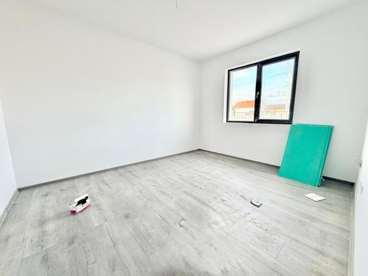 Duplex 4 camere si 2 bai - Toate utilitatile - Mosnita Noua - 6