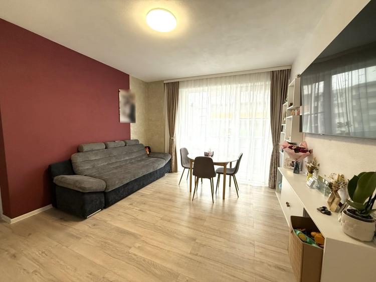 Apartament 3 camere de vânzare | AREX | dressing, garaj, parcare, boxă ! - 1