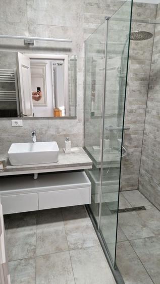 Inchiriez apartament 2 camere - 1